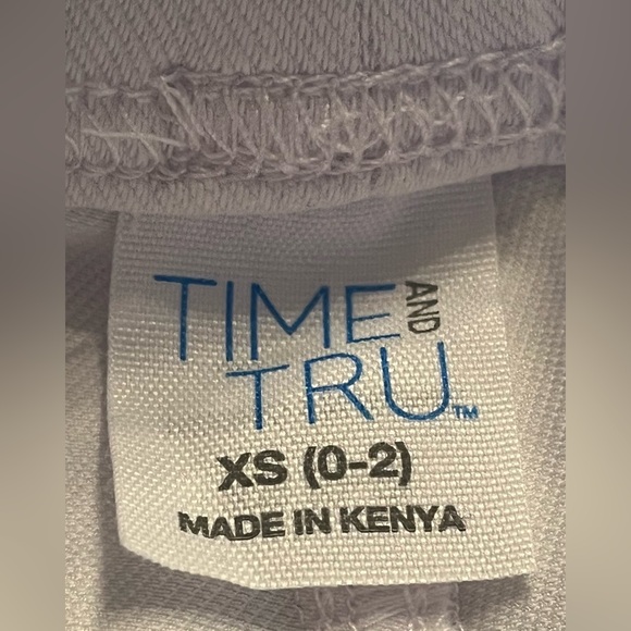 Time and Tru fitted stretch Capris Jeggings. NWT. Women’s Size XS (0-2) - Picture 6 of 8